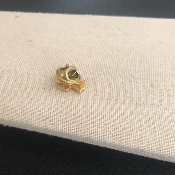 Vintage Angel Pin - Picture 2 of 3